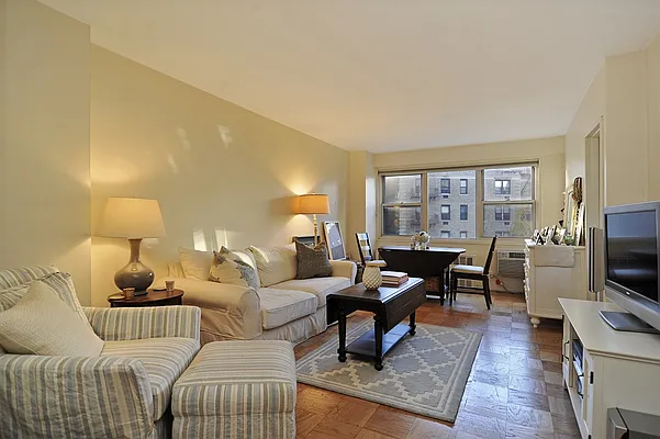 Rented by Corcoran | media 13