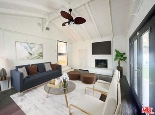 4555 Van Noord Ave, Studio City, CA 91604