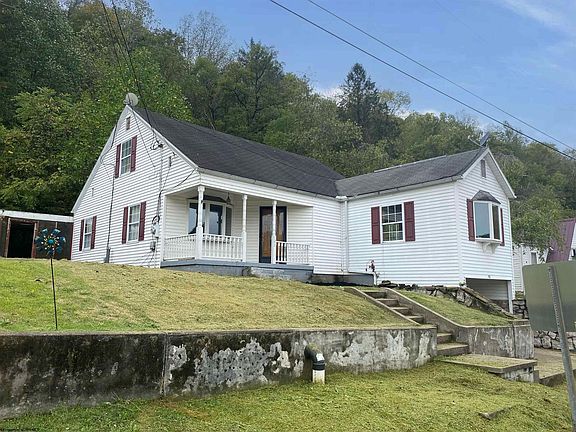 2nd image of 123 Parkway Ave
