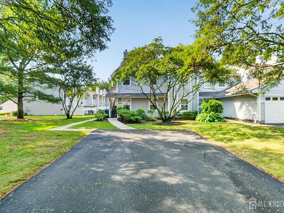 1st image of 51 Woodmere Dr