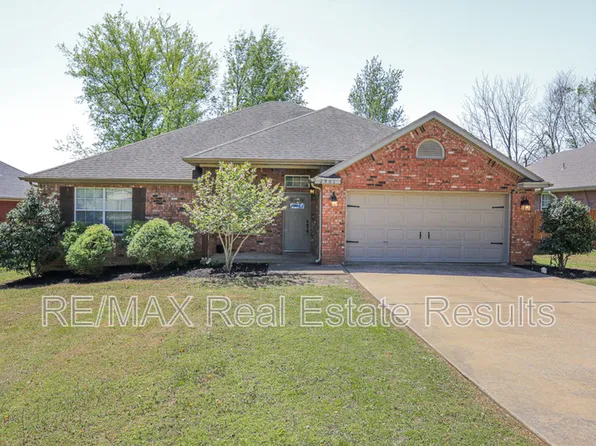 2901 SW 8th St, Bentonville, AR 72712
