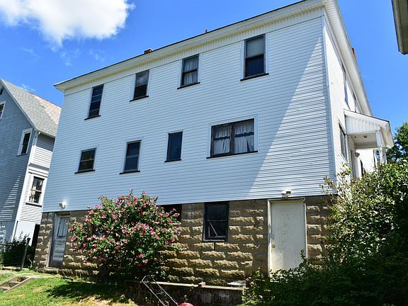 5th image of 668 Baldwin St