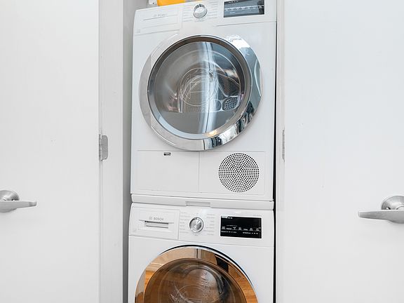 5th image of 57 W 106th St APT 3A