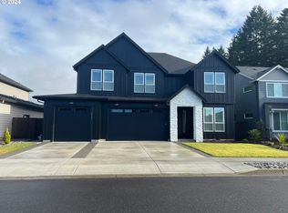 8403 NE 168th Pl, Vancouver, WA 98682