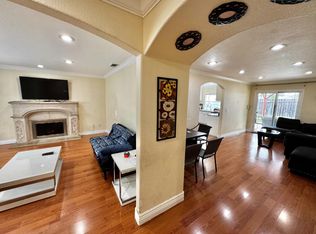 3301 Glenmoor Dr, Sacramento, CA 95827
