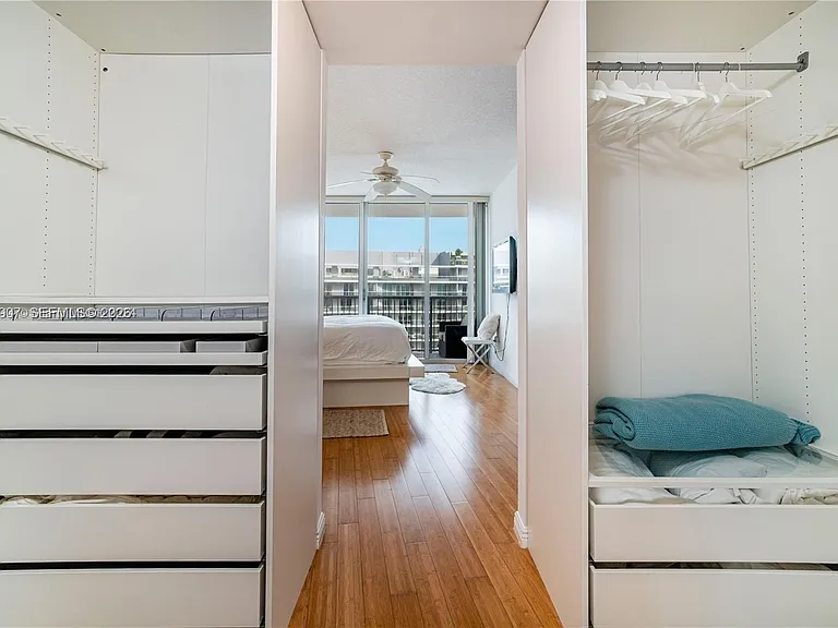 1750 N Bayshore Dr #5505 — Photo 20
