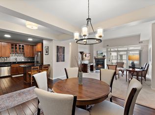 5250 Grandview Sq APT 2406, Edina, MN 55436