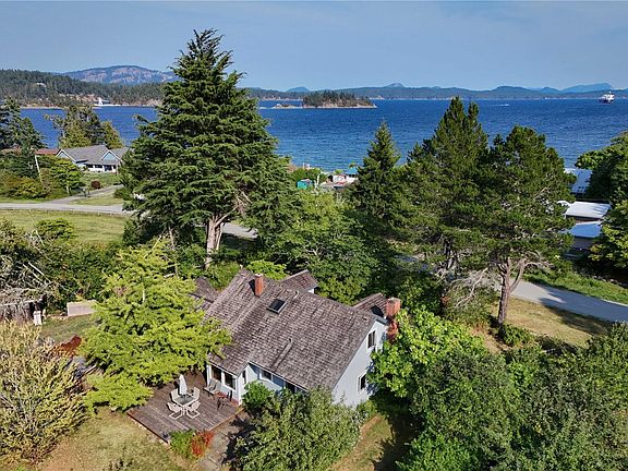 2nd image of 270 Price Rd