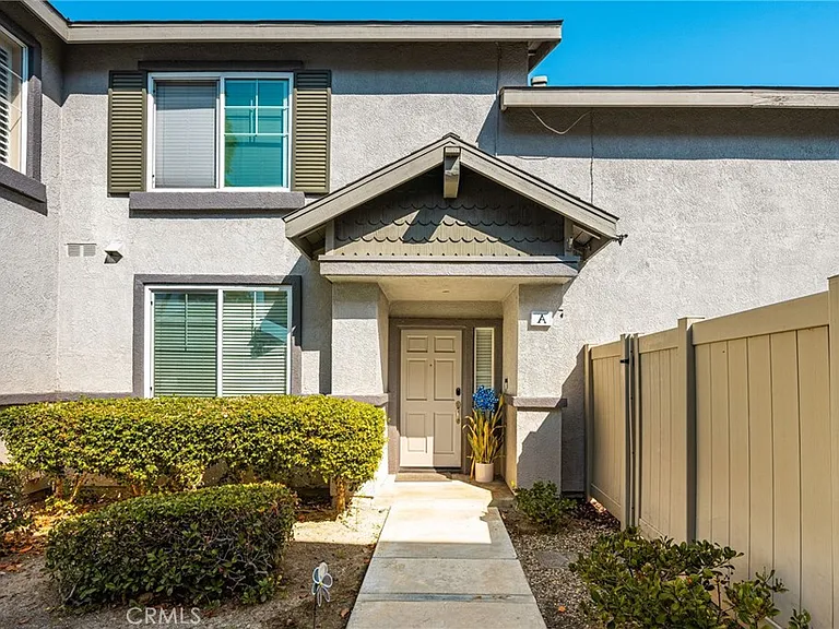 3441 E Berkshire Ct — Photo 4