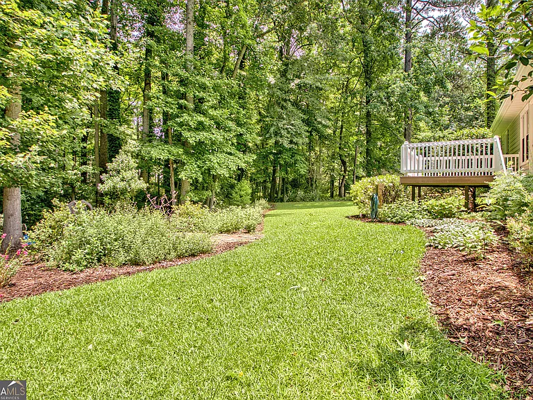 413 Deergrass Trl — Photo 30