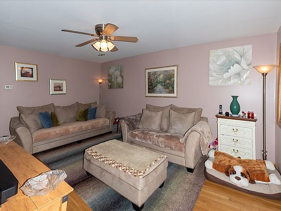 4th image of 43 Chesterton Ave