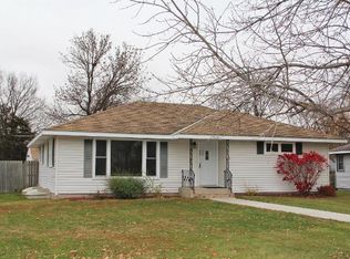 1022 Mill St W, Cannon Falls, MN 55009