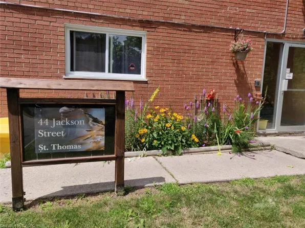 44 Jackson St, Saint Thomas, ON N5P 2R9