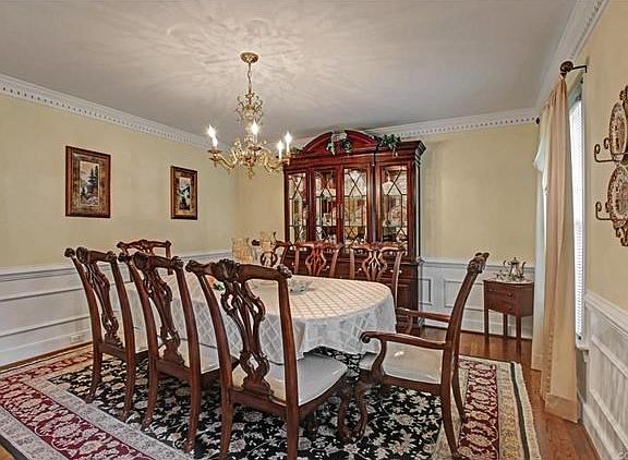 4th image of 2610 Teaberry Dr