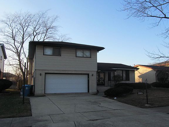 3rd image of 15924 Avalon Ave