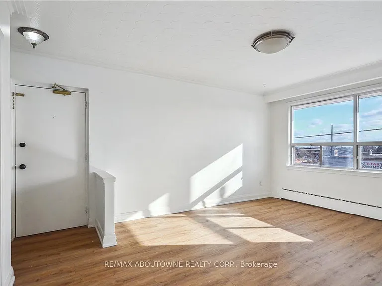 2 Wesley St #6 — Photo 7
