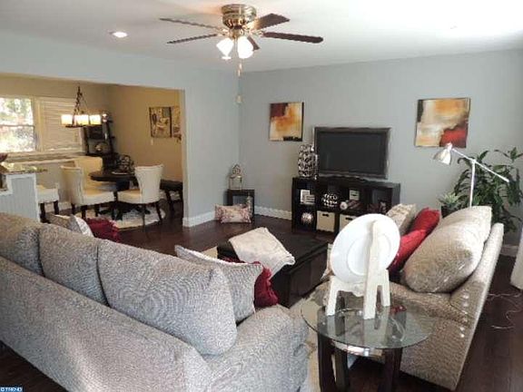 3rd image of 25 Evergreen Dr