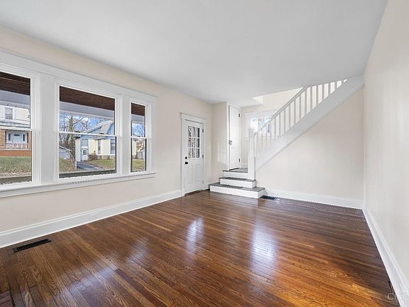 4th image of 6364 Savannah Ave