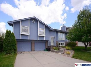 8074 Redick Ave, Omaha, NE 68122
