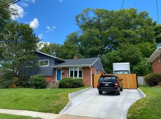 9723 Holmhurst Rd, Bethesda, MD 20817