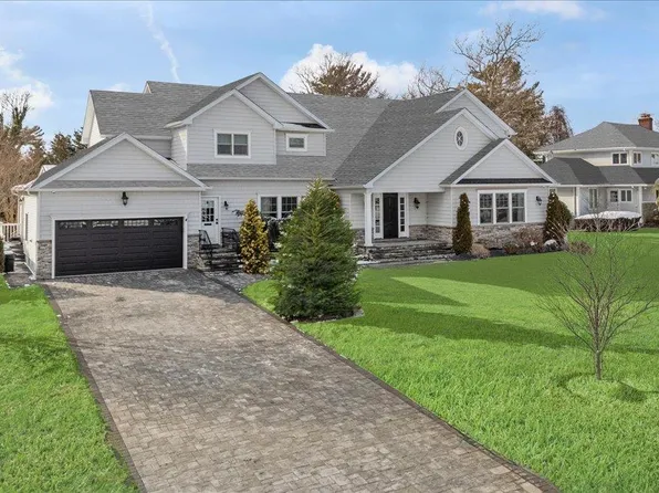 185 Woodmere Boulevard S, Woodsburgh, NY 11598