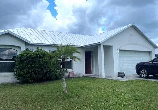 SW Lakehurst Dr, Pt Saint Lucie — Photo 2