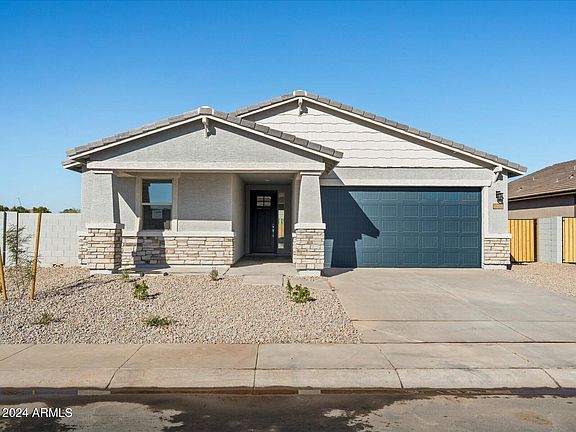 3rd image of 2608 E San Miguel Drive