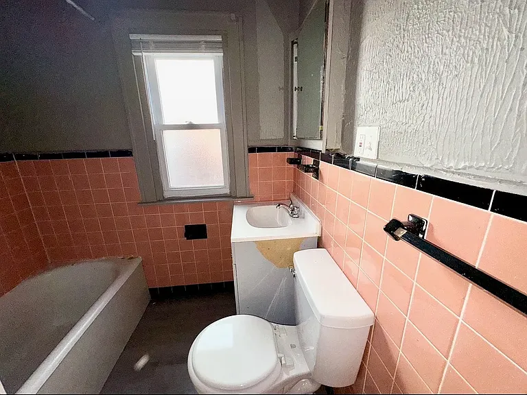 5856 Barrett St #1 — Photo 9