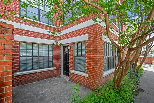 712 W 21st St #101 Photo 1
