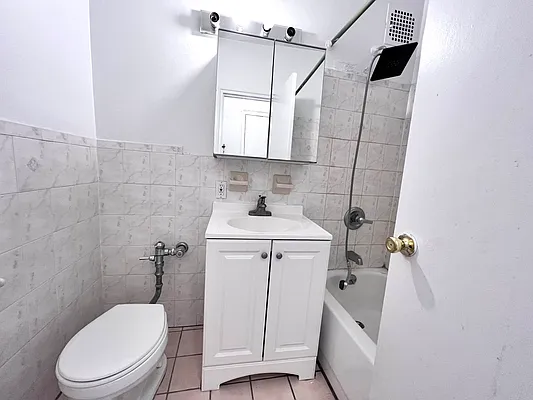 Rented by Oxford Property Group | media 16