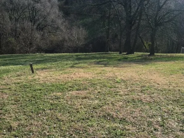 1027 Lauderdale Ave, Vinton, VA 24179