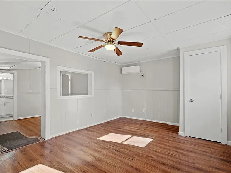 8186 Record St — Photo 10