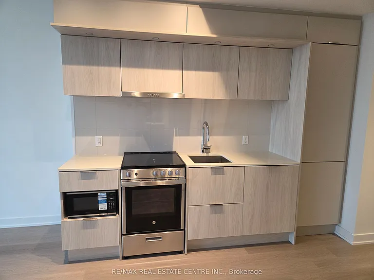 448 Burnhamthorpe Rd W #4307 — Photo 4