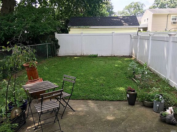 3rd image of 57 Sagamore Hill Dr #B