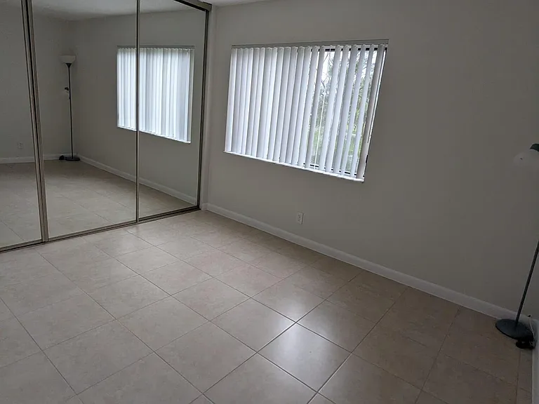 2191 White Pine Cir #D — Photo 20