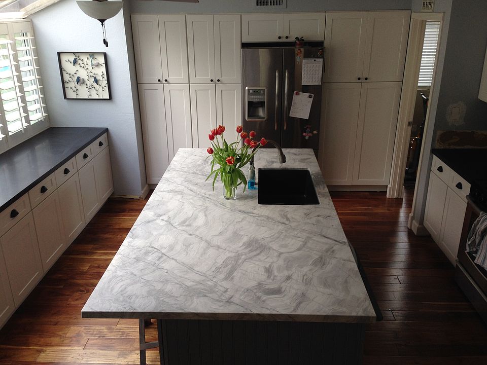 2nd image of 2094 Tiffany Dr