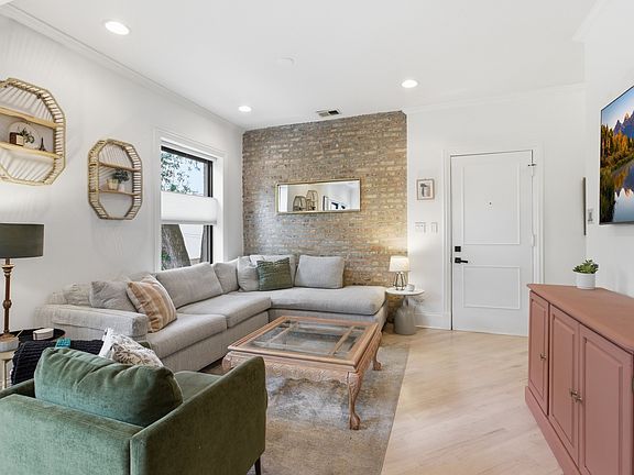 3rd image of 1700 W Summerdale Ave APT 2