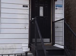 1526 W Augusta Blvd #2, Chicago, IL 60642