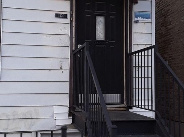 1526 W Augusta Blvd #2