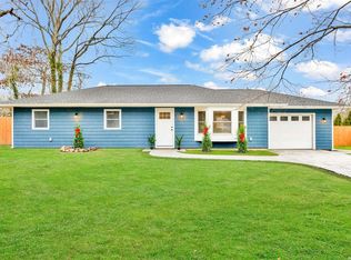 58 Ozone St, Manorville, NY 11949