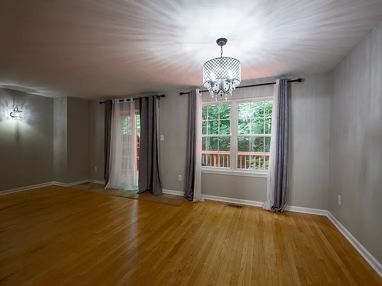 8031 Green Valley Ln — Photo 9