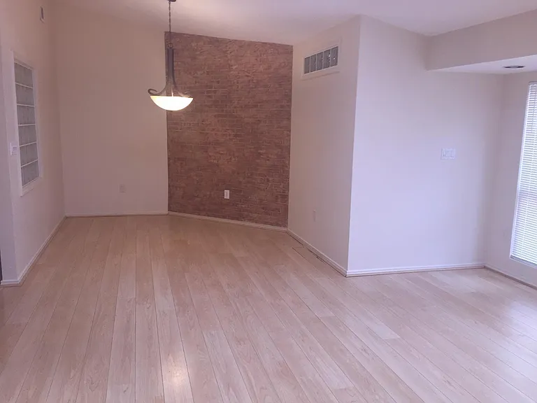 2508 Loving Ave — Photo 7