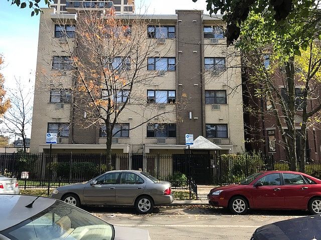1st image of 6163 N Kenmore Ave APT 305