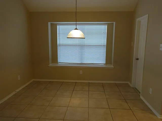 525 Drift St — Photo 5