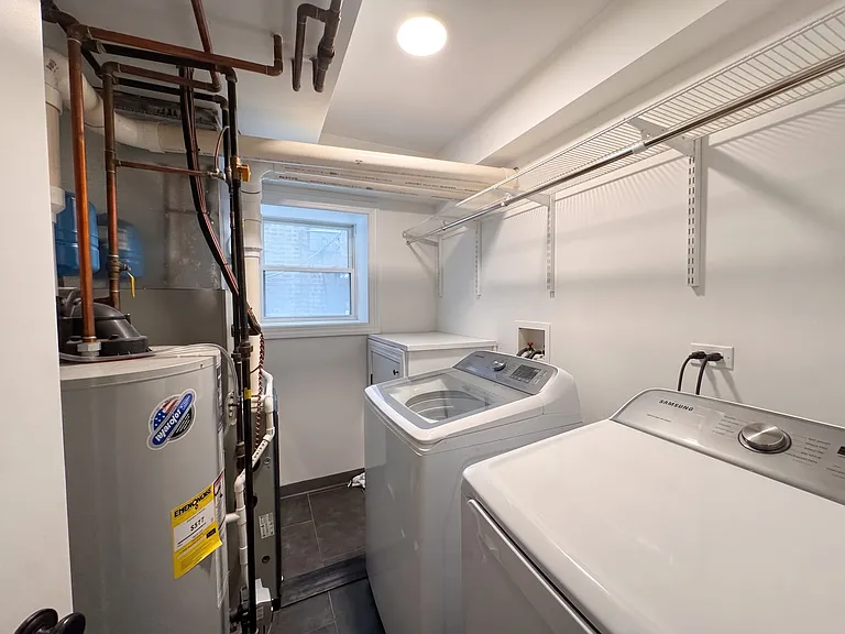 834 W Waveland Ave — Photo 5