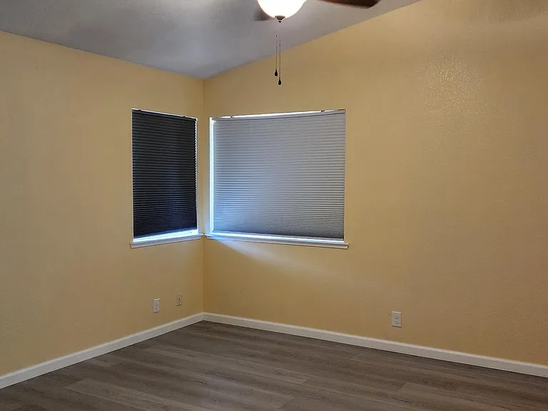 8421 Ardelle Way — Photo 5