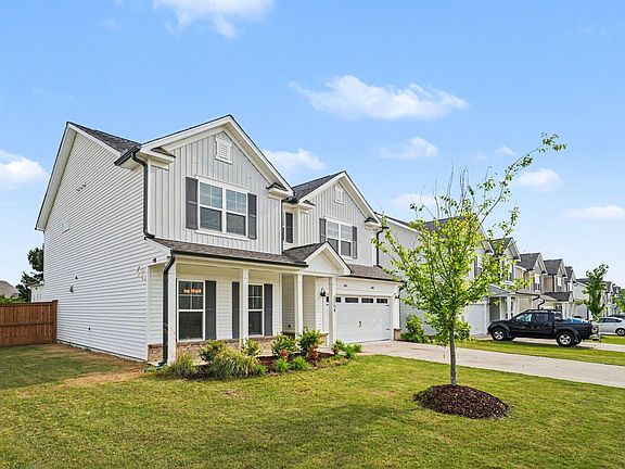 2nd image of 2254 Bethpage Dr