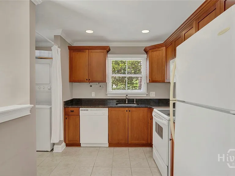 302 W Wayne St #CARRIAGE HOUSE — Photo 13