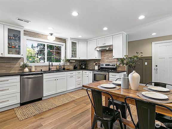 5th image of 16355 130th Avenue SE