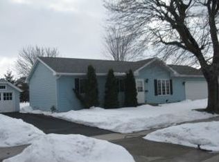 122 Gilson Ave, Oakfield, WI 53065